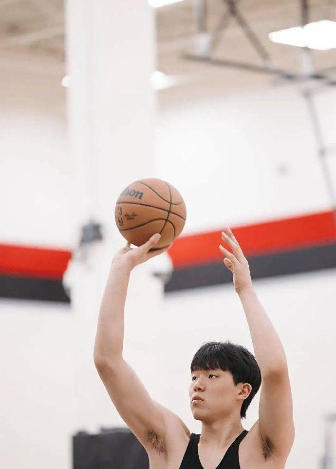 隆重迎接球 隆重迎接球